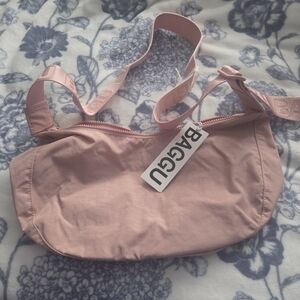 BAGGU Blush Pink Nylon Shoulder Bag